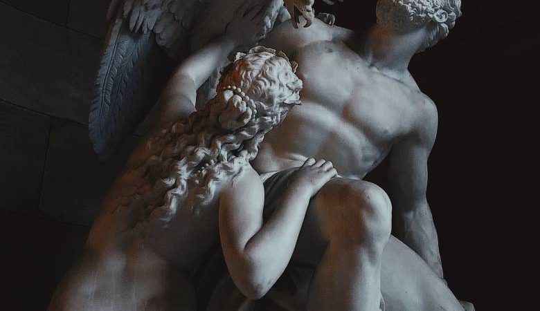 become a story teller that everyone wants to hear your story